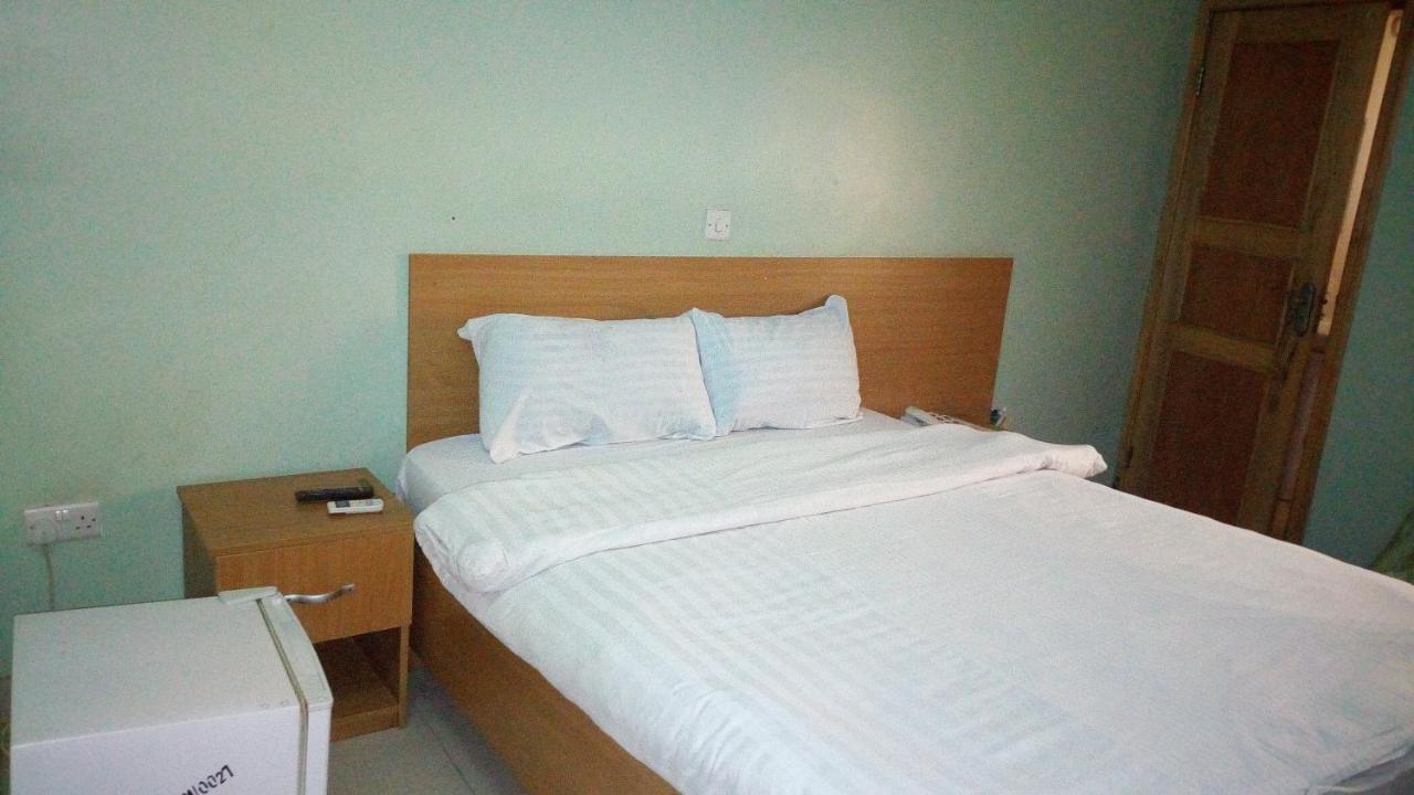 Mataan Hotel And Suites Ibadan Exterior foto