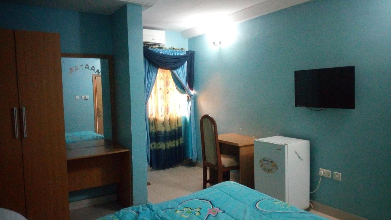 Mataan Hotel And Suites Ibadan Exterior foto